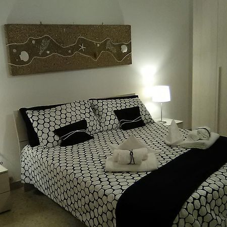 Ferienwohnung Voglia Di Mare... Holidays On The Beach Porto SantʼElpidio Exterior foto
